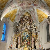 Neues Licht in der Pfarrkirche Obernberg