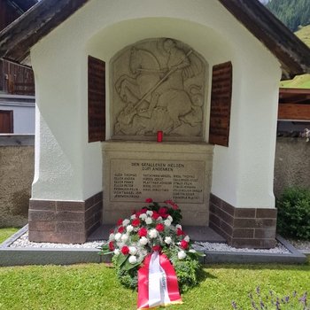 Kriegergedenken in Schmirn