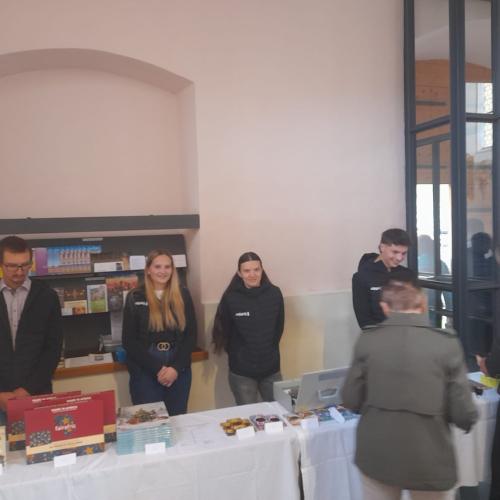 Weltmissionssonntag und Dank an unsere Minis Mia und Sofia in Schmirn