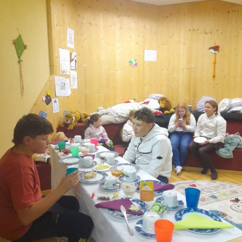 Weltmissionssonntag und Dank an unsere Minis Mia und Sofia in Schmirn
