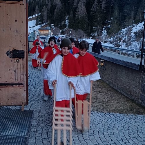 1 Ostern Ratschen3 Klein